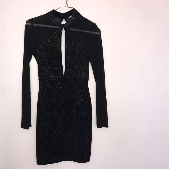 BLACK DRESS - Picture 2 of 6